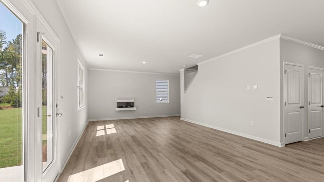 Spacious, unfurnished interior of a new home in Braselton Village, Braselton (Image 17).