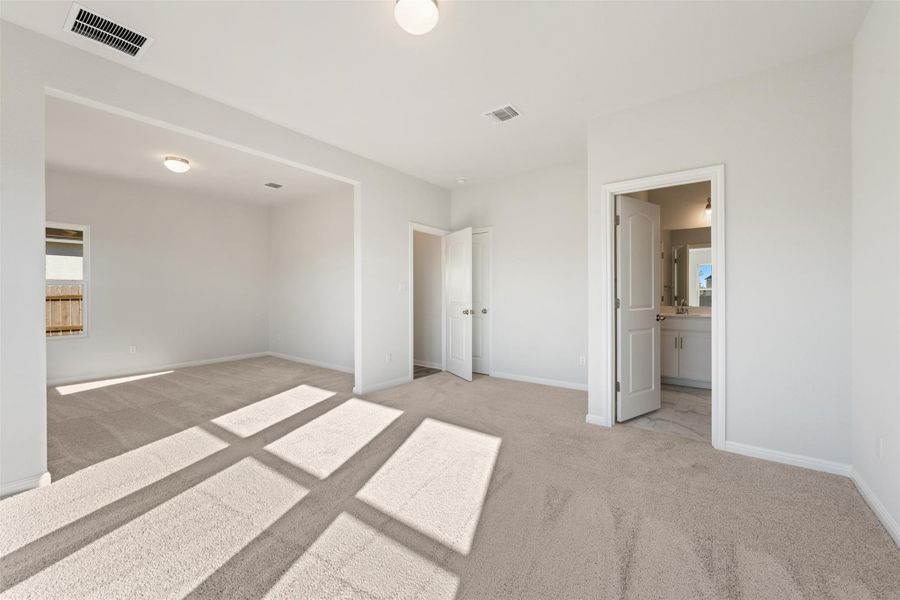 Photos are representative images and renderings for illustrative purposes only. Actual structural options and design images of the home may vary. Photos are representative images and renderings for illustrative purposes only. Actual structural options and design images of the home may vary.