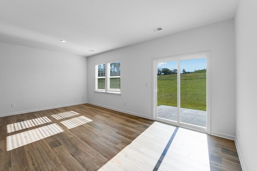 Spacious, unfurnished interior of a new home in Crossvine Village, LaGrange (Image 4).