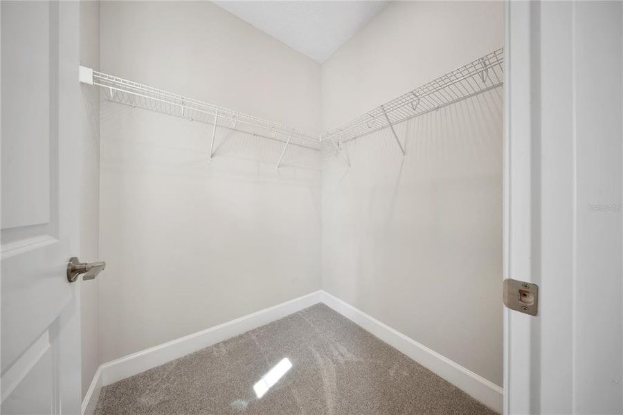 Spacious, unfurnished interior of a new home in Fire Creek, Gotha (Image 50). Spacious, unfurnished interior of a new home in Fire Creek, Gotha (Image 50).