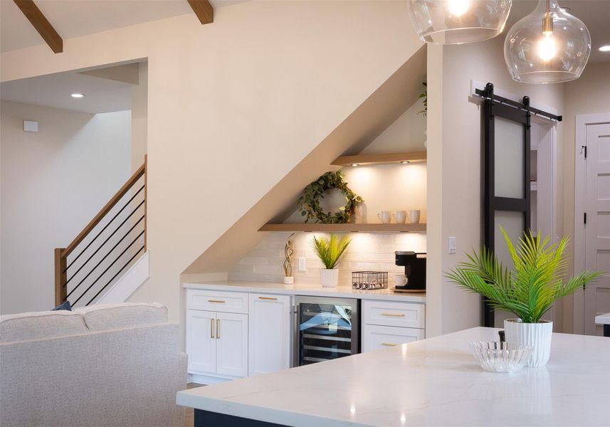 Built-in coffee/bar area