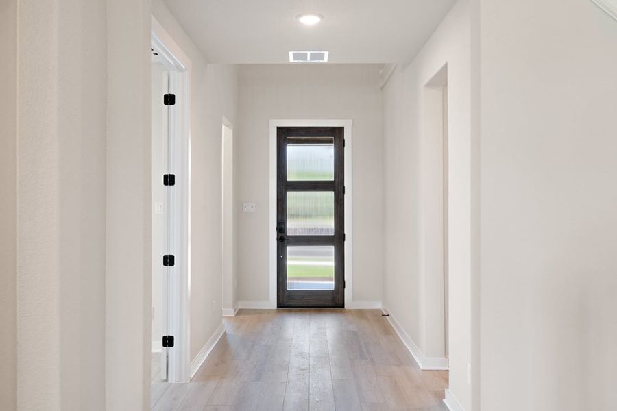 Spacious, unfurnished interior of a new home in Park Collection At Wolf Ranch, Georgetown (Image 23).