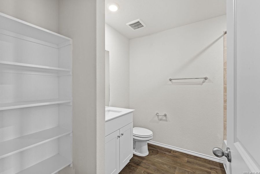 Image 33 of a home in Laurel Vistas.