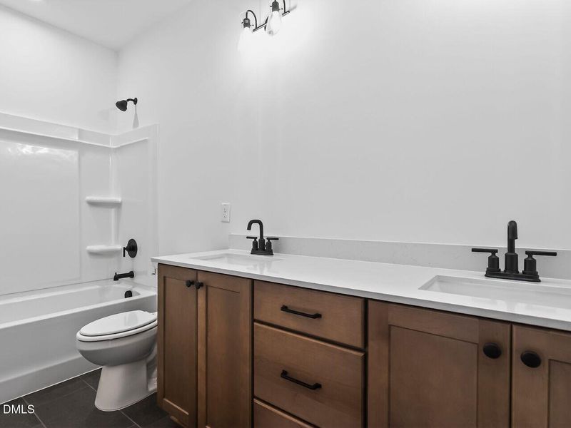 028-1280x960-bathroom 028-1280x960-bathroom