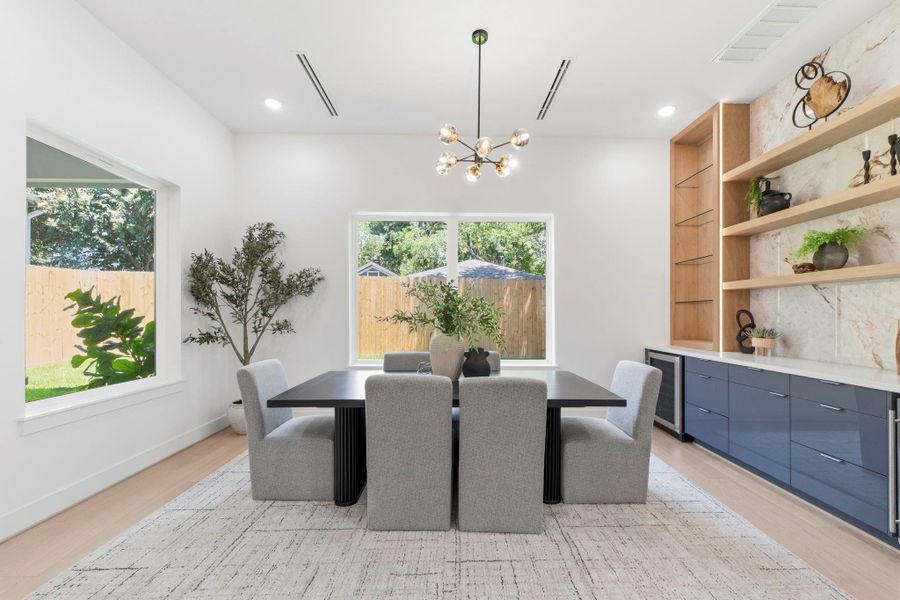 This photo illustrates a previous Niche Homes build and 1906 Driscoll will have similar finishes. This photo illustrates a previous Niche Homes build and 1906 Driscoll will have similar finishes.