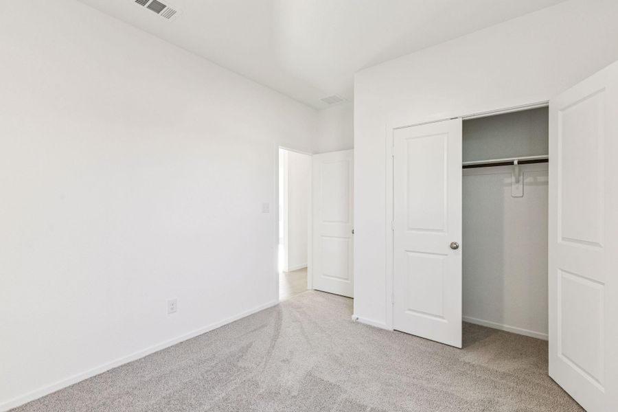 Spacious, unfurnished interior of a new home in Montgomery Bend, Montgomery (Image 22).