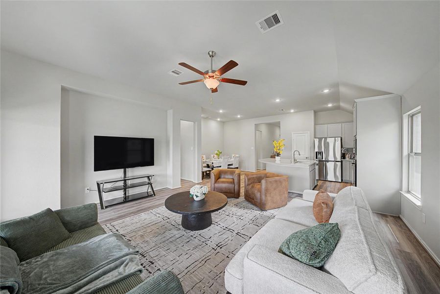 Furnished interior view inside a new home in Candela, Richmond (Image 37).