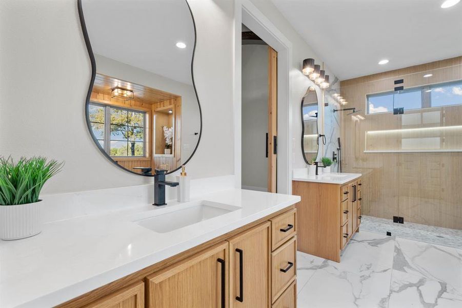 Furnished interior view inside a new home in , Weatherford (Image 4).