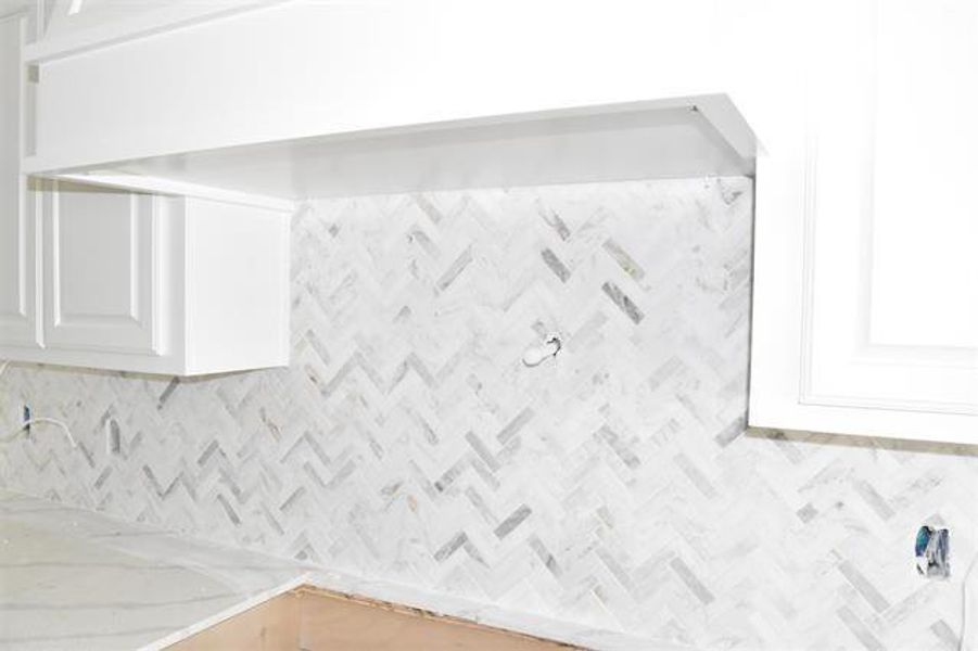 Spacious, unfurnished interior of a new home in , Lumberton (Image 18).