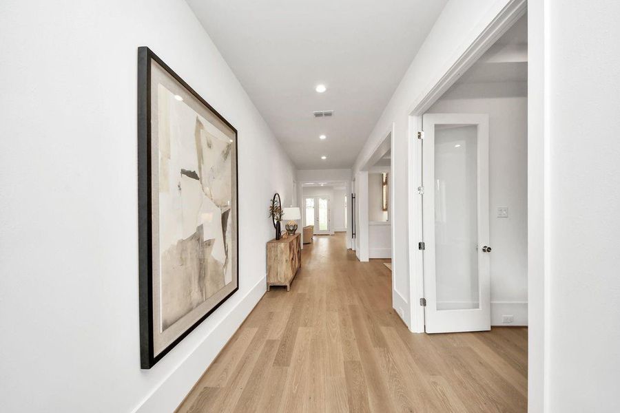 Spacious, unfurnished interior of a new home in , Houston (Image 21).