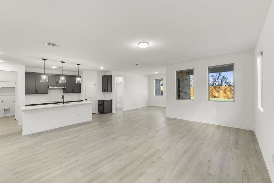 Dakota Home Plan by Ashton Woods