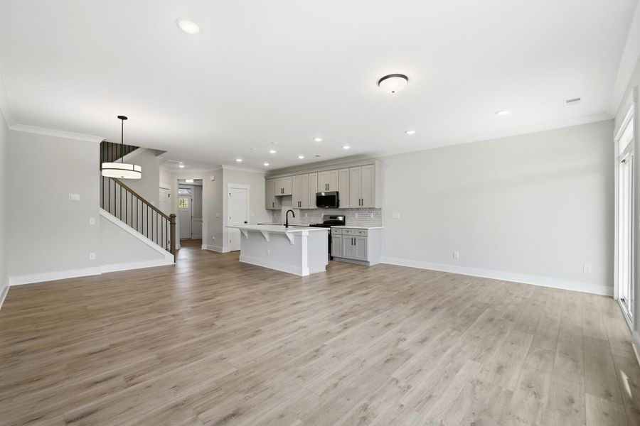 Spacious, unfurnished interior of a new home in Blythe Mill Townhomes, Waxhaw (Image 16).