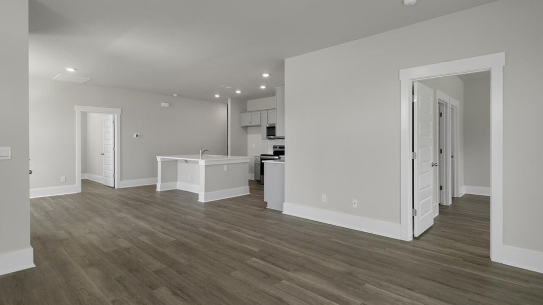 Spacious, unfurnished interior of a new home in The Cove at Indigo Preserve, Leland (Image 15).