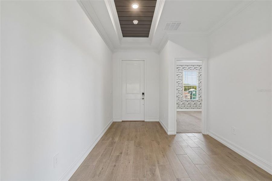 Spacious, unfurnished interior of a new home in Pearl Estates, Lutz (Image 42).