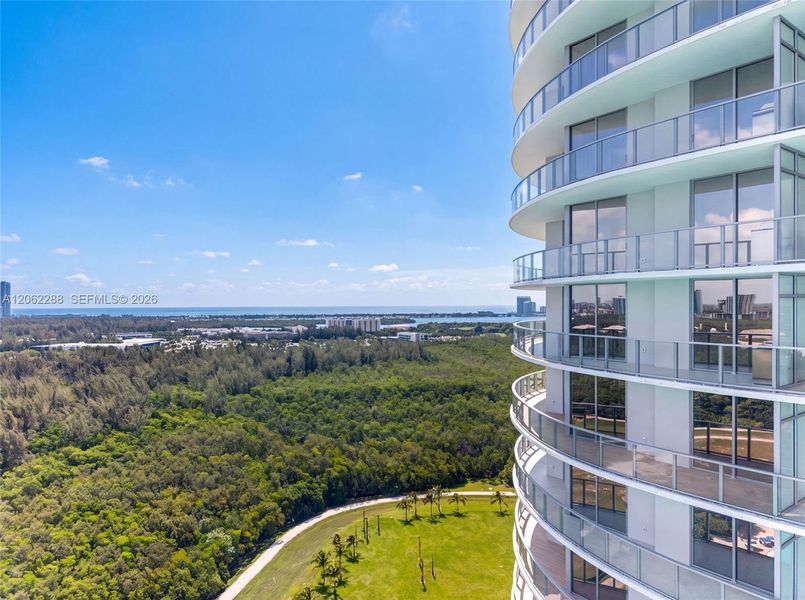 Condo located in North Miami, FL showcasing its design and architecture (Image 25). Condo located in North Miami, FL showcasing its design and architecture (Image 25).
