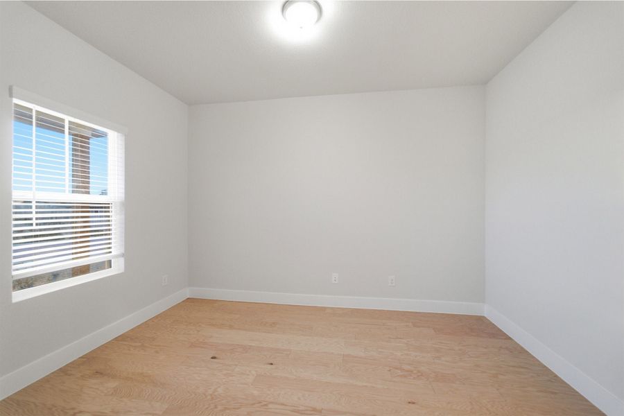 Spacious, unfurnished interior of a new home in Hunters Glen, Jarrell (Image 24).