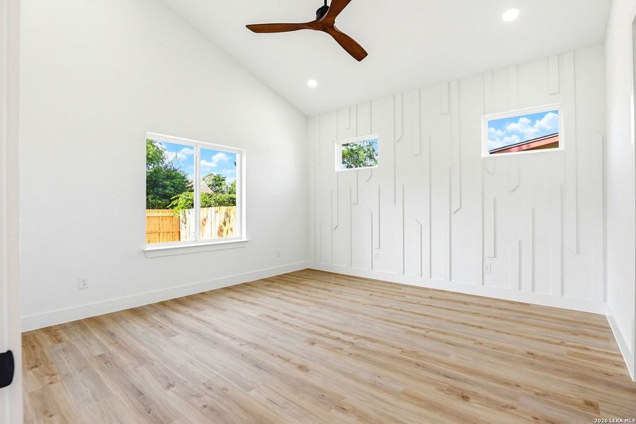 Spacious, unfurnished interior of a new home in , San Antonio (Image 13).