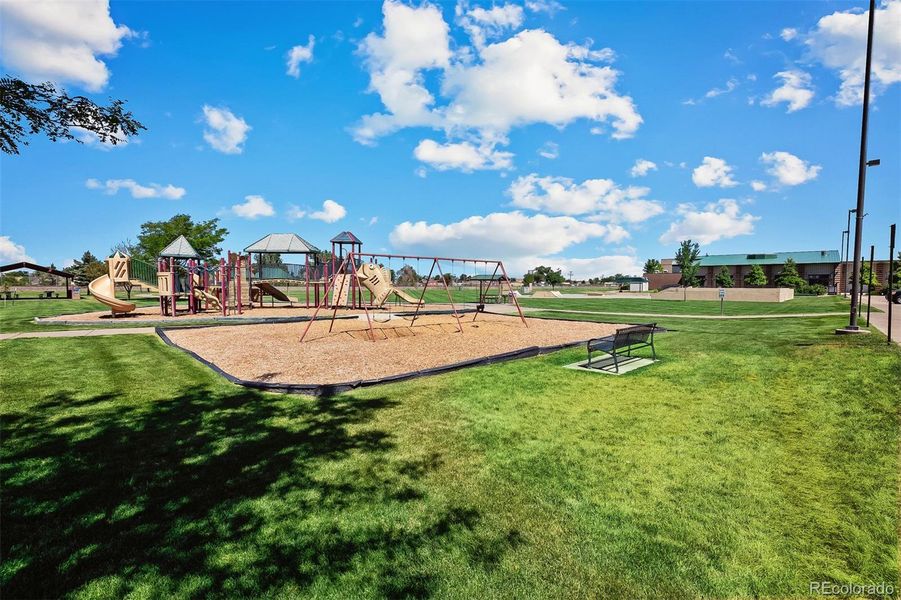 Community amenities in Cottonwood Greens, Fort Lupton (Image 22).