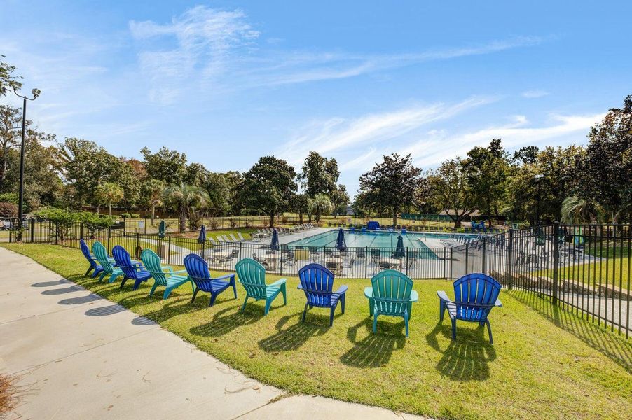 Community amenities in , Charleston (Image 67).