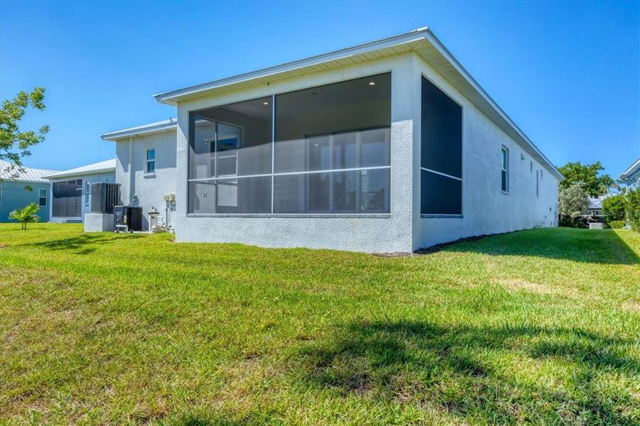 Exterior details and patio area of a home in , Placida (Image 2).