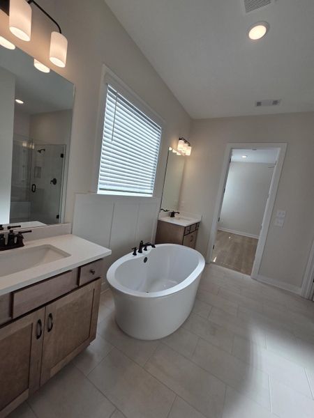 Furnished interior view inside a new home in Twin Oaks, Oakland (Image 7).