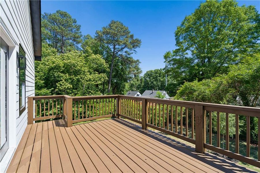 Exterior details and patio area of a home in , Decatur (Image 3).