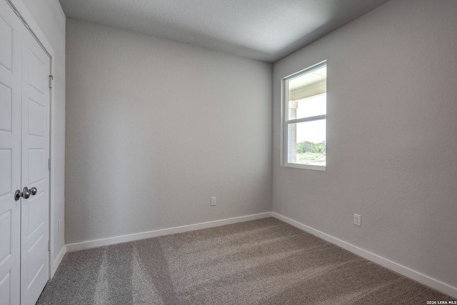 Spacious, unfurnished interior of a new home in Park Place, New Braunfels (Image 22).