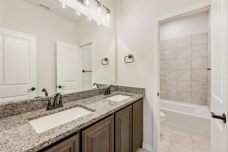 Furnished interior view inside a new home in Sunset Ridge, Alvarado (Image 7). Furnished interior view inside a new home in Sunset Ridge, Alvarado (Image 7).