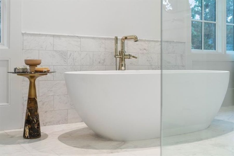 Furnished interior view inside a new home in , Atlanta (Image 71).