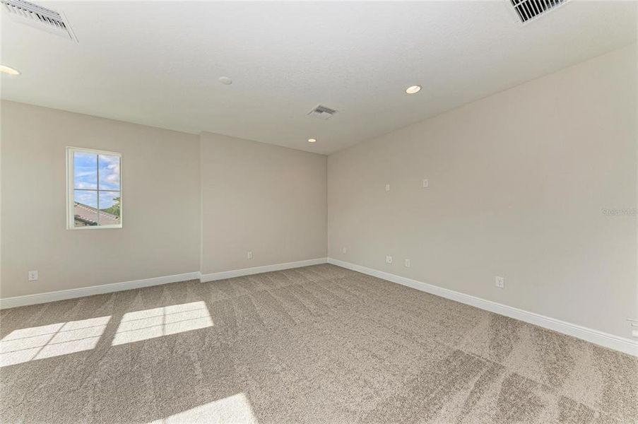 Spacious, unfurnished interior of a new home in Two Rivers, Zephyrhills (Image 24).