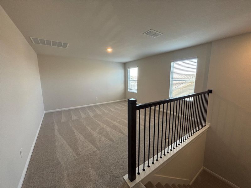 Spacious, unfurnished interior of a new home in Cannon Ranch 45s, Dripping Springs (Image 28).
