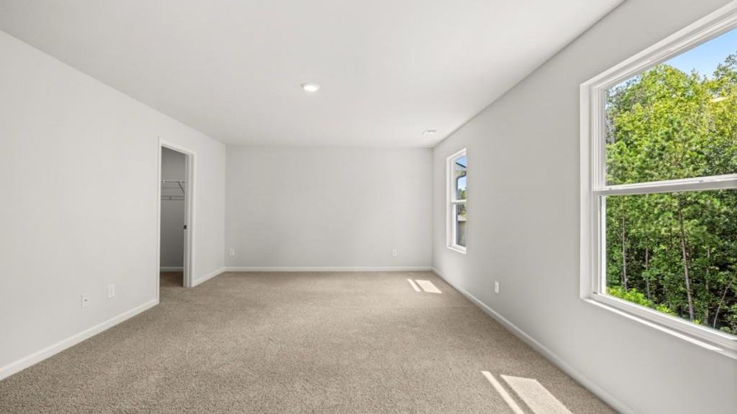 Spacious, unfurnished interior of a new home in Northwoods at Mirror Lake, Villa Rica (Image 28).