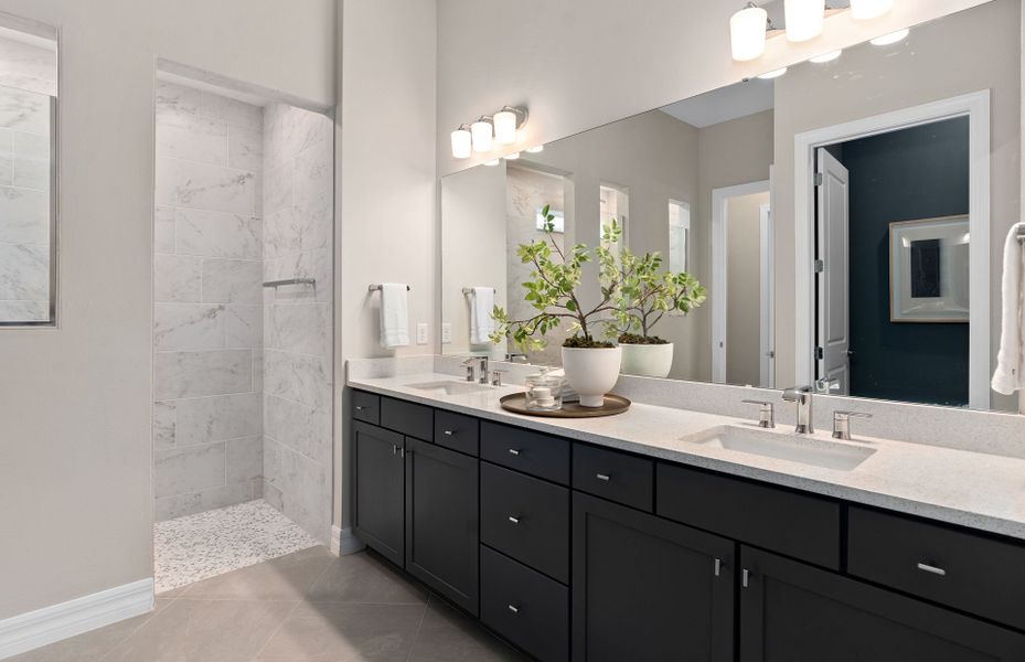 Furnished interior view inside a new home in Del Webb Oasis, Winter Garden (Image 4).