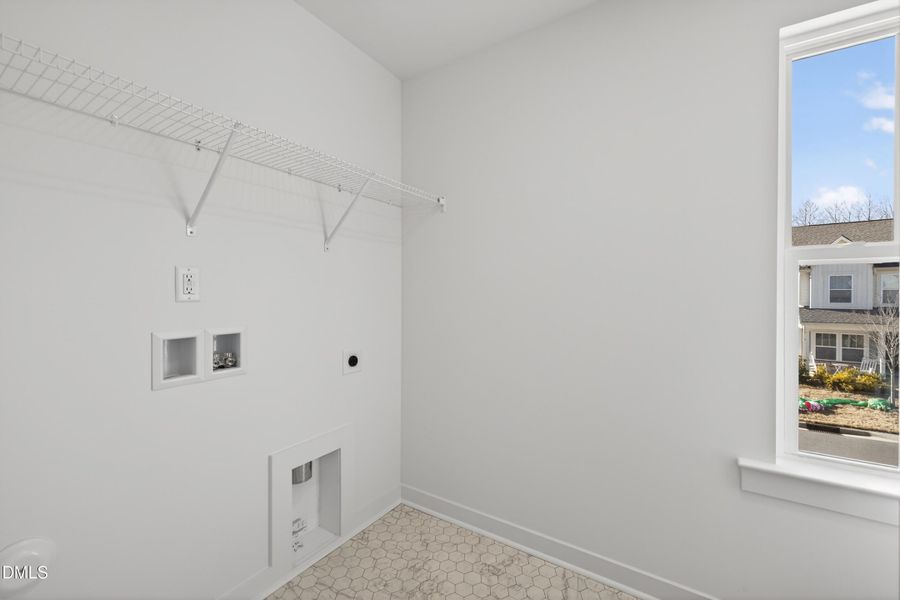 58 Manor Stone Dr-39