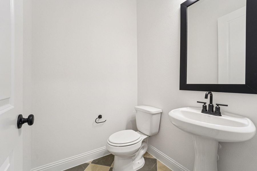 Furnished interior view inside a new home in Sienna 65', Missouri City (Image 8).