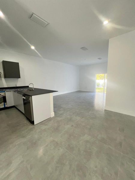 Furnished interior view inside a new home in , Fort Lauderdale (Image 5).