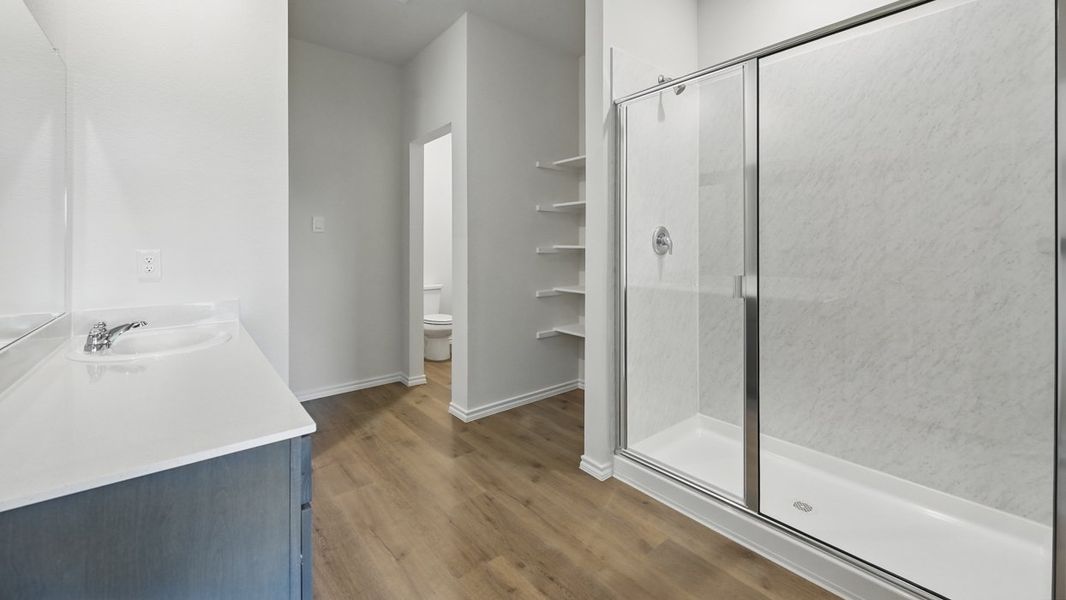 Furnished interior view inside a new home in Saddlebrook, Waxahachie (Image 5).