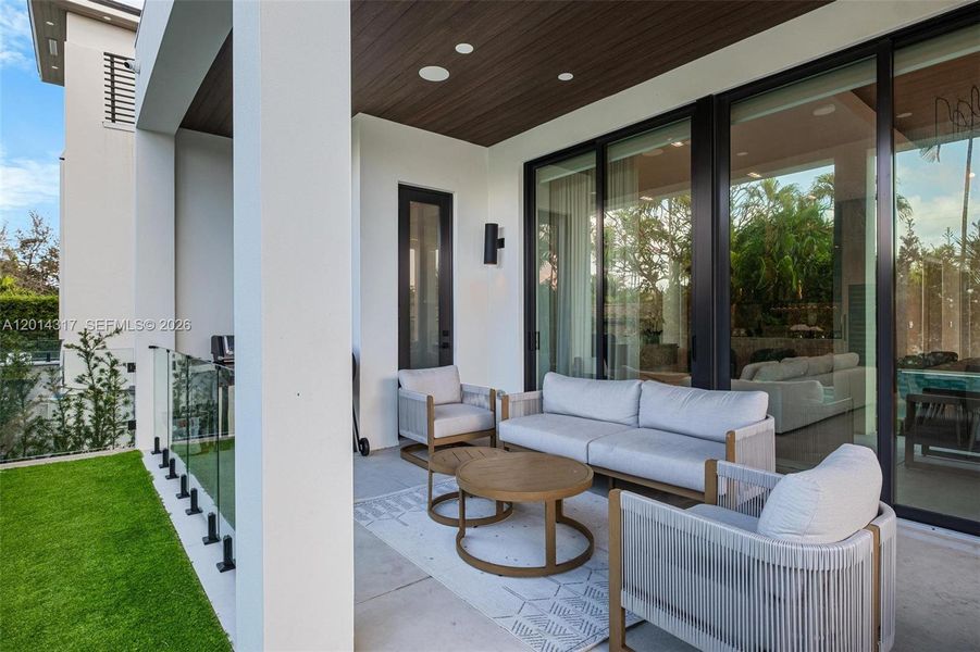 Exterior details and patio area of a home in , Surfside (Image 21).