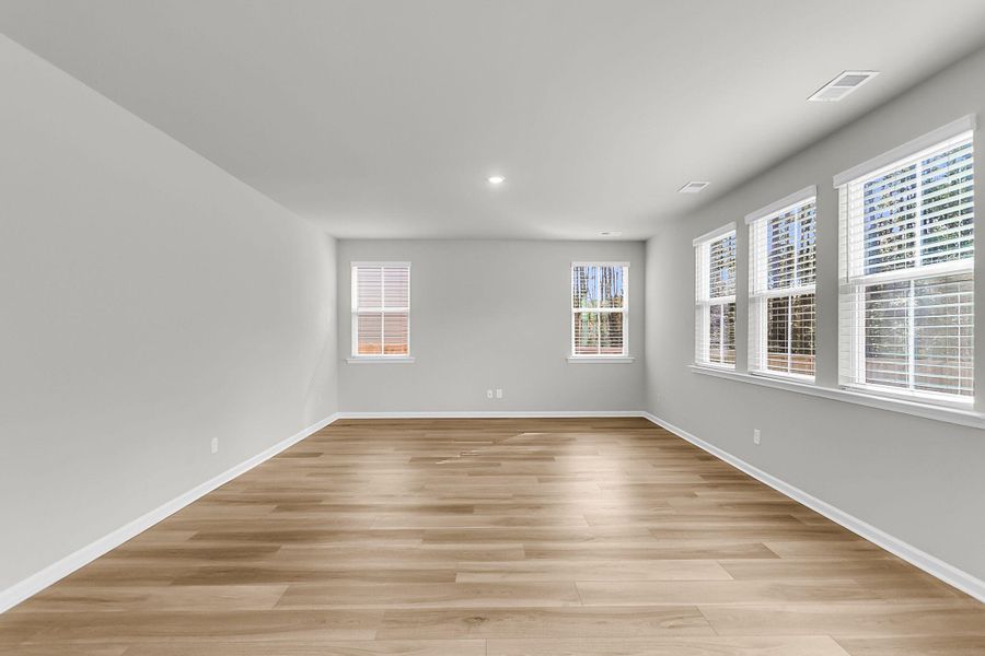 Spacious, unfurnished interior of a new home in Limehouse Village: Arbor Series, Summerville (Image 40).