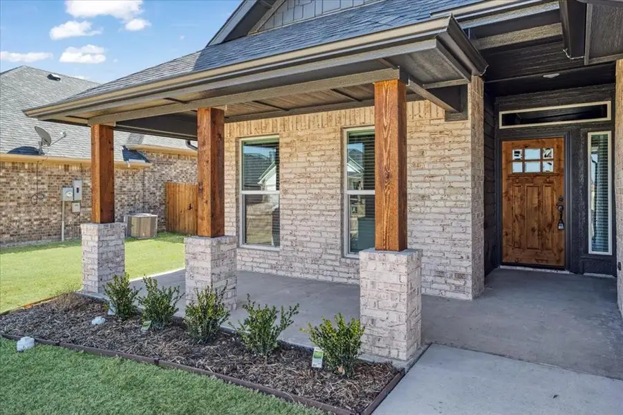 Exterior details and patio area of a home in , Sherman (Image 3).