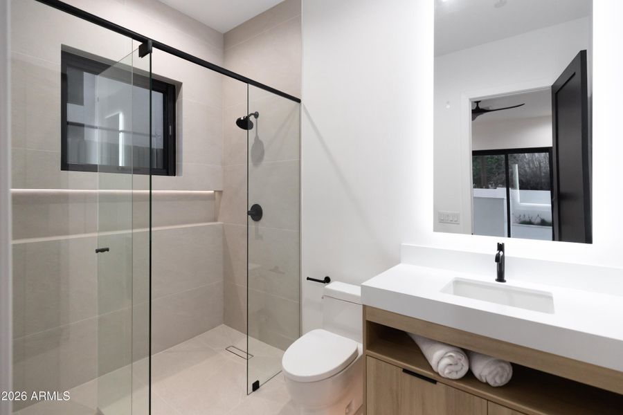 Downstairs En Suite 2 Downstairs En Suite 2