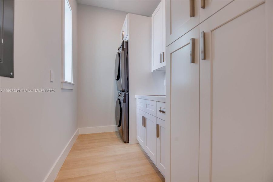 Furnished interior view inside a new home in , Marathon (Image 24). Furnished interior view inside a new home in , Marathon (Image 24).