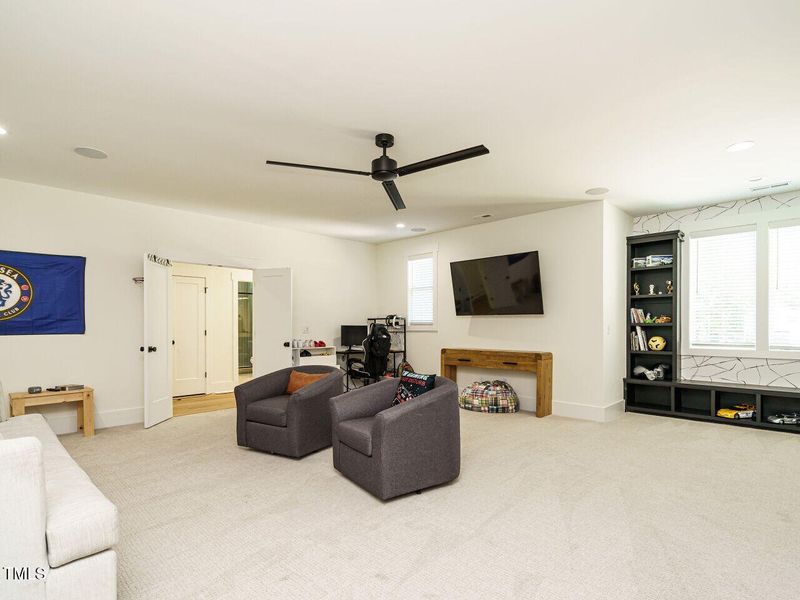 033-1280x960-bonus-room 033-1280x960-bonus-room