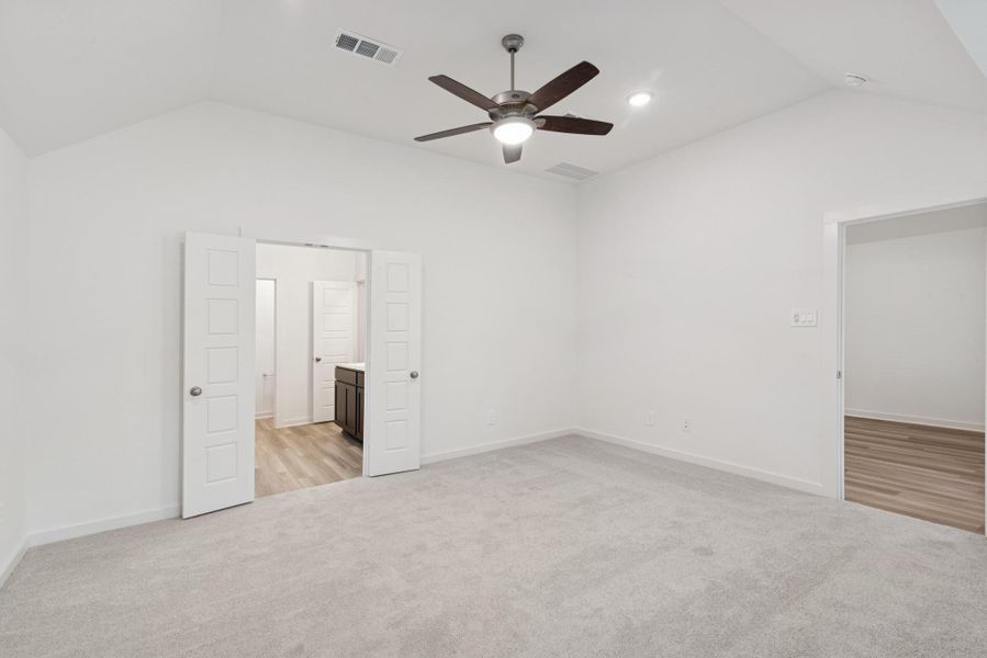 Spacious, unfurnished interior of a new home in Pinewood at Grand Texas, New Caney (Image 7). Spacious, unfurnished interior of a new home in Pinewood at Grand Texas, New Caney (Image 7).
