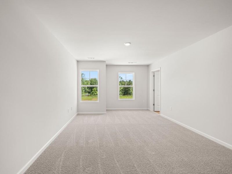 Spacious, unfurnished interior of a new home in Falcon Landing Townhomes, Gainesville (Image 32).