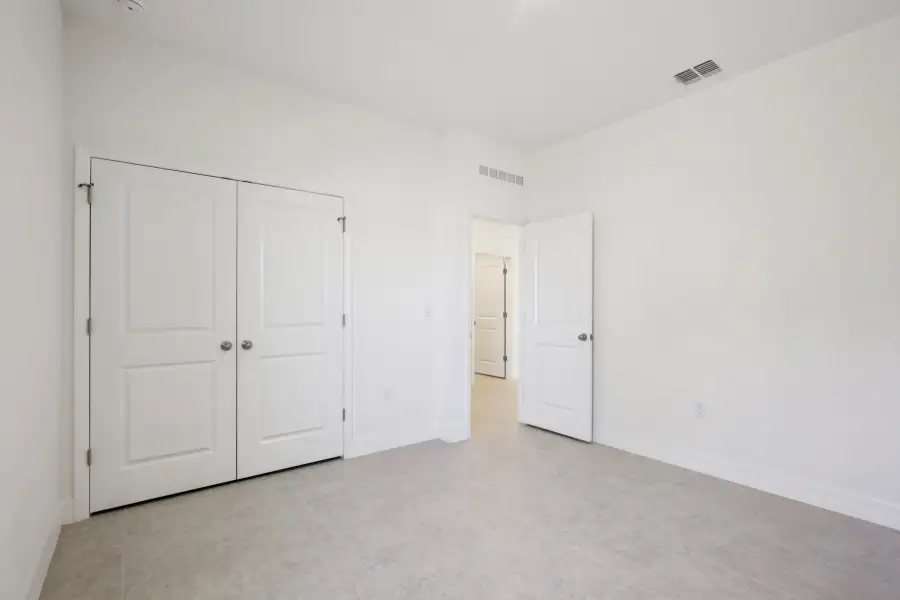 Representative unfurnished interior of a home built from the Melody by Maronda Homes in Englewood, Port Charlotte (Image 27).