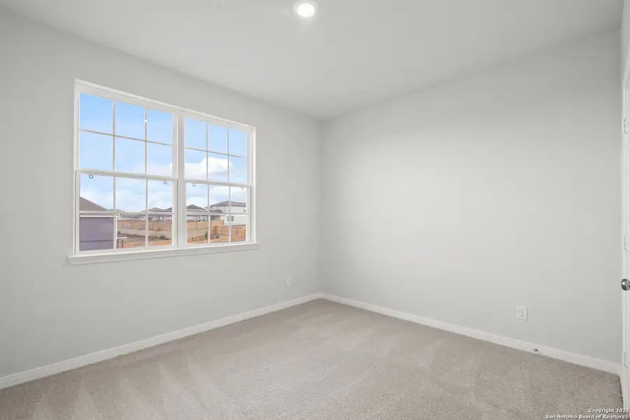 Spacious, unfurnished interior of a new home in Katzer Ranch, Converse (Image 13).