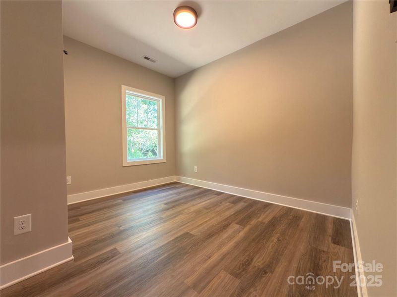 Spacious, unfurnished interior of a new home in , Norwood (Image 18).