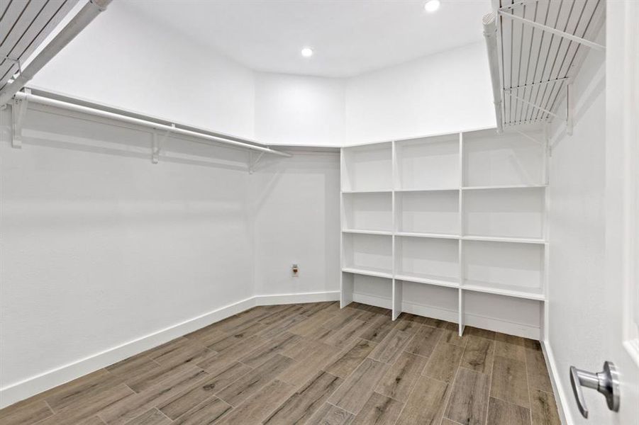Primary Room Walk In Closet