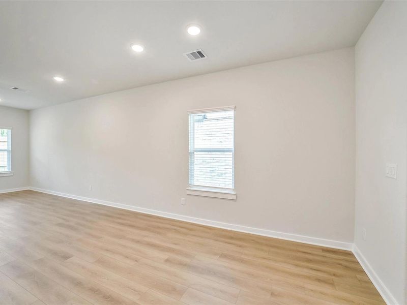Spacious, unfurnished interior of a new home in Lakes at Black Oak, Magnolia (Image 18). Spacious, unfurnished interior of a new home in Lakes at Black Oak, Magnolia (Image 18).